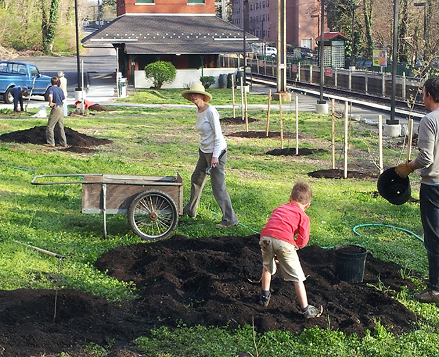 Work on the Station Garden